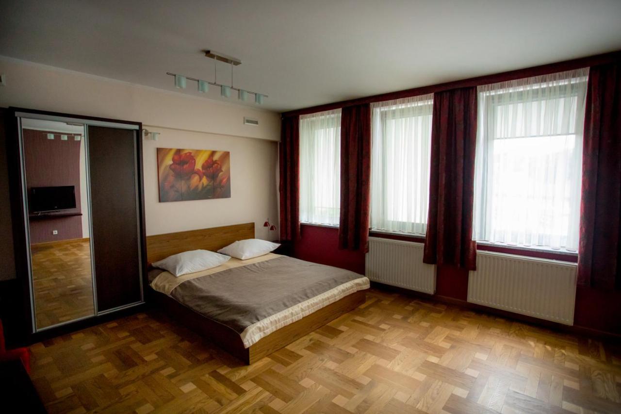 Restauracja Sonata Bed & Breakfast Zwierzyniec ภายนอก รูปภาพ